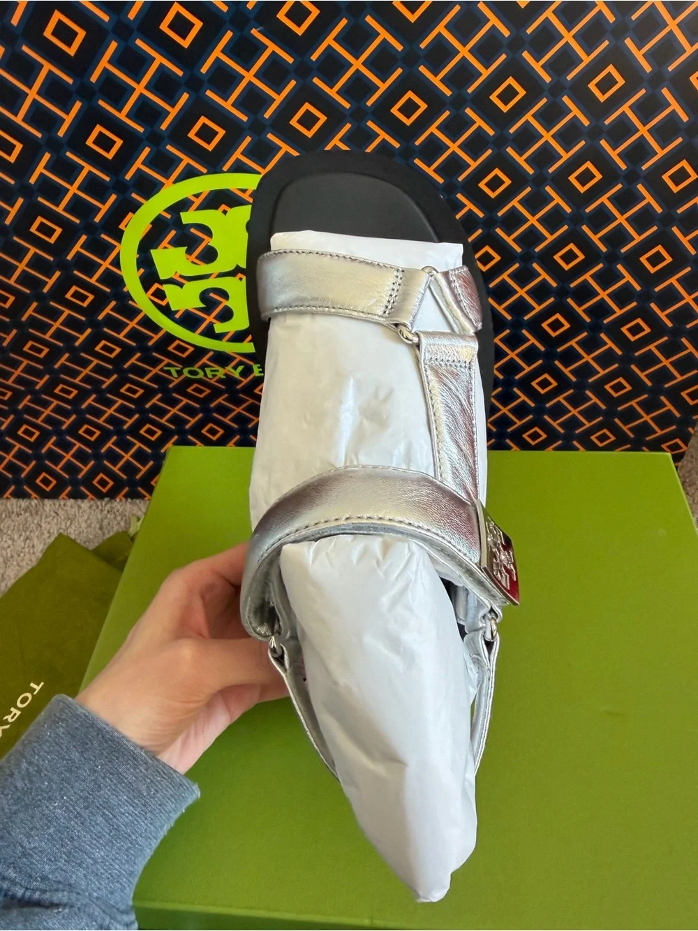 Tory Burch Mellow Platform Sandal Crinkle Metallic Leather Size 6 Silver Black